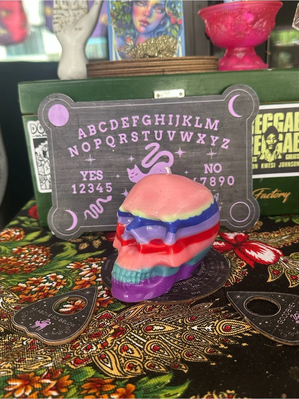 Bubblegum Skull Candle